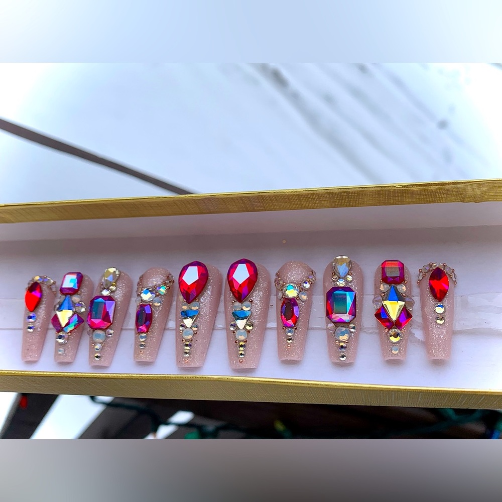 Acrylic press on nails